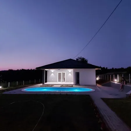 Villa Vikendica Fenix *