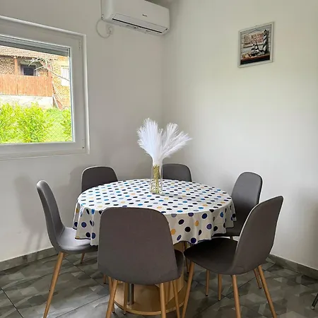 Villa Vikendica Fenix *